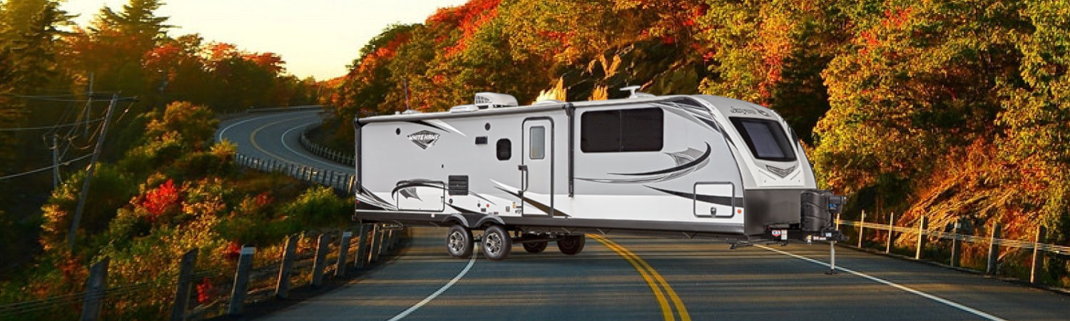 A 2020 Jayco Rv in the middle of the road